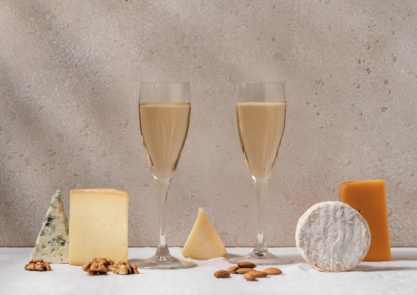Julklapp fru: Ost och bubbelprovning